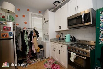 1624 W Beach Ave in Chicago, IL - Building Photo - Building Photo