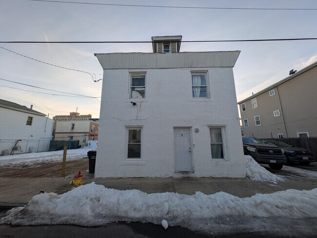 20 S Bellevue Ave in Atlantic City, NJ - Building Photo - Building Photo