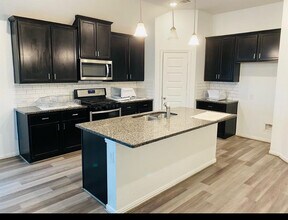 5827 Northern Rose Ln in Rosenberg, TX - Building Photo - Building Photo