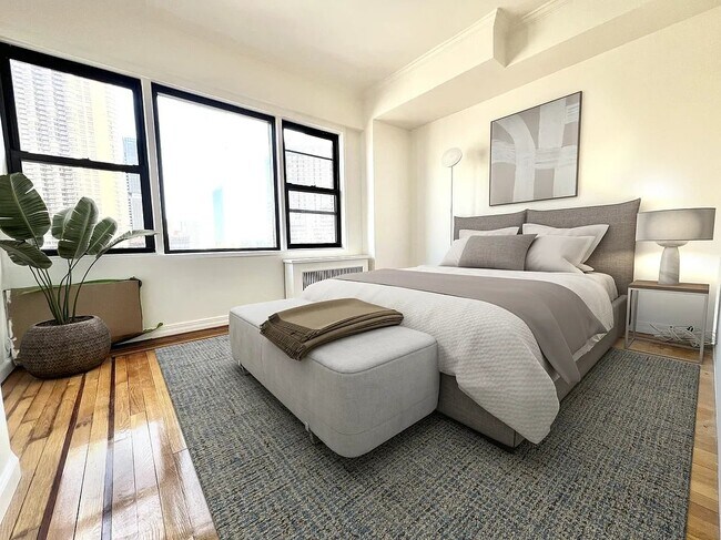 333 E 34th St in New York, NY - Building Photo - Building Photo