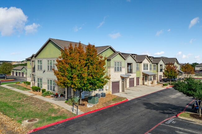 Overlook at Stone Oak Park Apartments