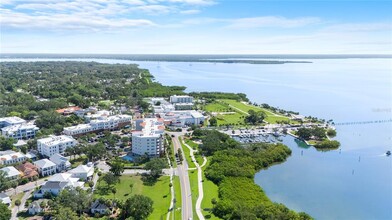 413 S Bayshore Blvd in Safety Harbor, FL - Building Photo - Building Photo