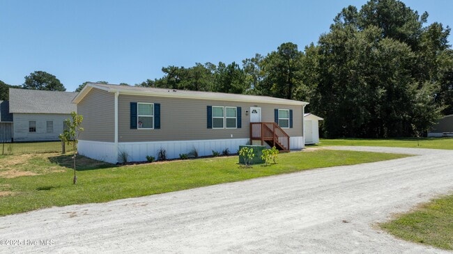 1118 Old Tar Landing Rd in Jacksonville, NC - Building Photo - Building Photo