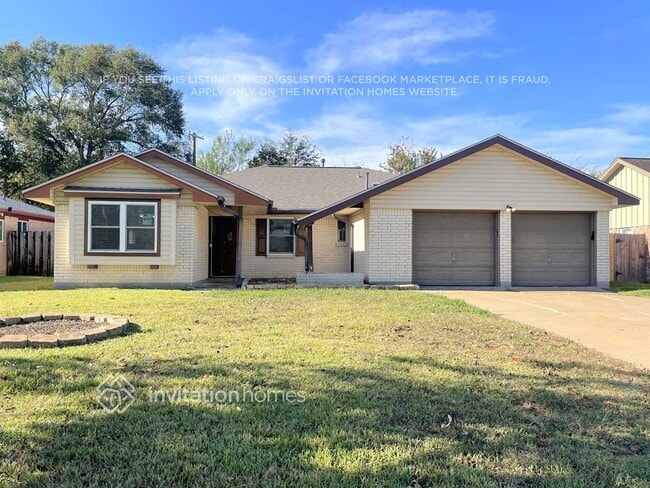 property at 801 Newport Blvd