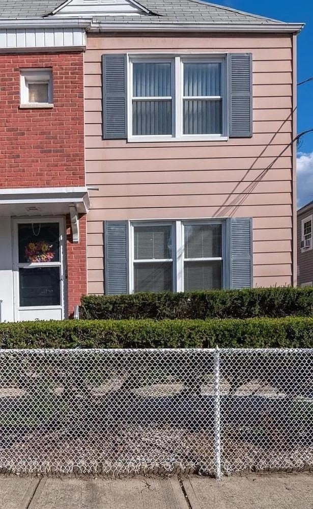 property at 30 Kelly Pkwy