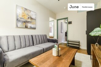 7 Eldridge St in New York, NY - Building Photo - Building Photo