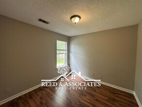 4068 Angelace Dr N in Memphis, TN - Building Photo - Building Photo