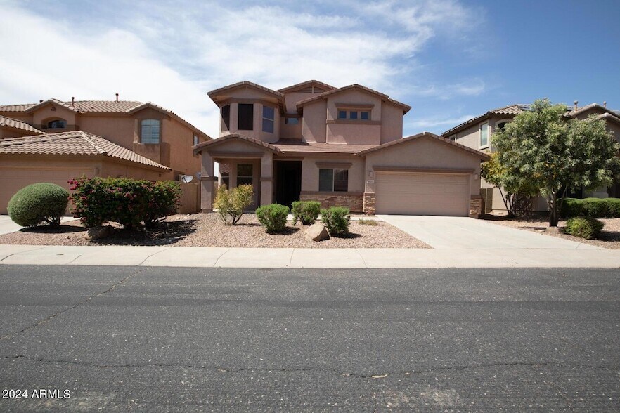 4522 W Ravina Ln in Phoenix, AZ - Building Photo