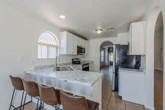 2530 E Camellia Dr in Gilbert, AZ - Building Photo - Building Photo