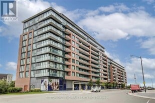99 Eagle Rock Way in Vaughan, ON - Building Photo