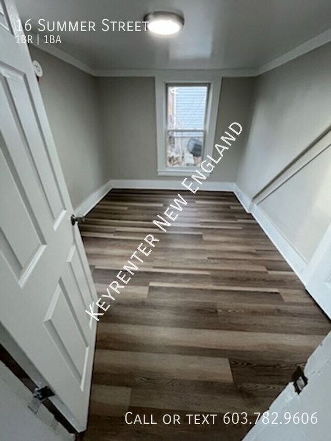 16 Summer St-Unit -1 in Milford, NH - Building Photo - Building Photo