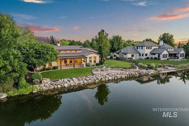 966 W Watersford Dr in Eagle, ID - Building Photo - Building Photo