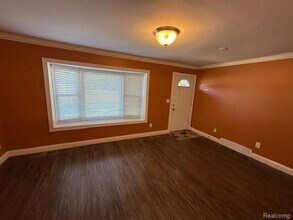 40611 W 10 Mile Rd in Novi, MI - Building Photo - Building Photo