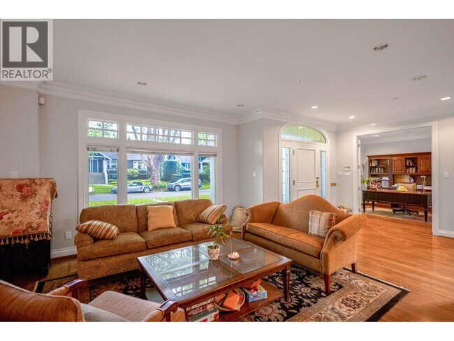 2350 W 36th Ave in Vancouver, BC - Building Photo - Building Photo
