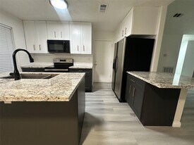 5726 Yorkgate Dr in Spring, TX - Building Photo