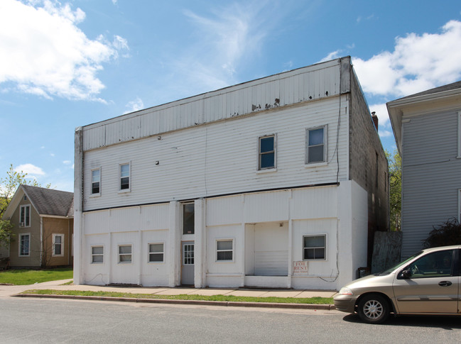 428 N Barstow St in Eau Claire, WI - Building Photo - Building Photo