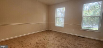 1720 Grover Glen Ct in Woodbridge, VA - Building Photo - Building Photo