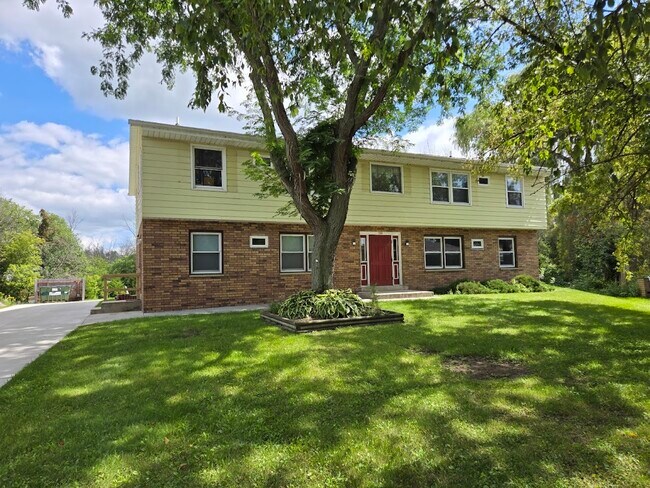 152 Third St, Unit #1