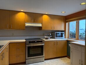 6526 Bettys Ln in Madison, WI - Building Photo - Building Photo