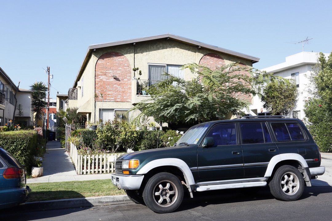 3755 Vinton Ave in Los Angeles, CA - Building Photo