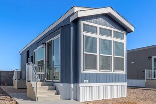 9985 N Pinal Ave in Casa Grande, AZ - Building Photo