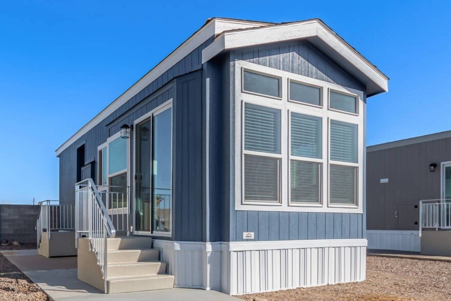 9985 N Pinal Ave in Casa Grande, AZ - Foto de edificio