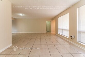 7937 Fairway Blvd in Miramar, FL - Building Photo - Building Photo