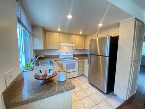 14014 Reed Ave in San Leandro, CA - Building Photo - Building Photo