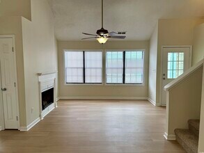 911 Charles St in North Myrtle Beach, SC - Building Photo - Building Photo