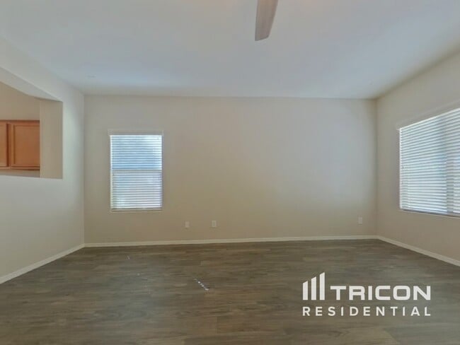 42 N 193rd Ave in Buckeye, AZ - Foto de edificio - Building Photo