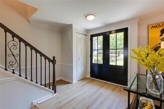 7090 Stonington Dr NE in Atlanta, GA - Building Photo - Building Photo