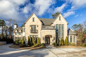 35 Mt Paran Rd NW in Atlanta, GA - Building Photo - Building Photo
