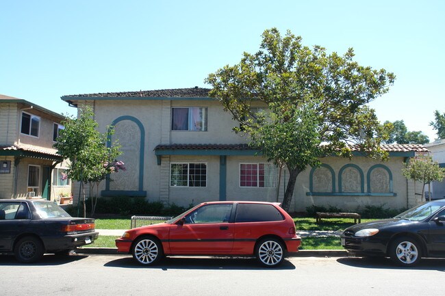 698-700 Richmond Ave in San Jose, CA - Building Photo - Building Photo