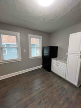 9 Dewey Ave in Utica, NY - Foto de edificio - Building Photo