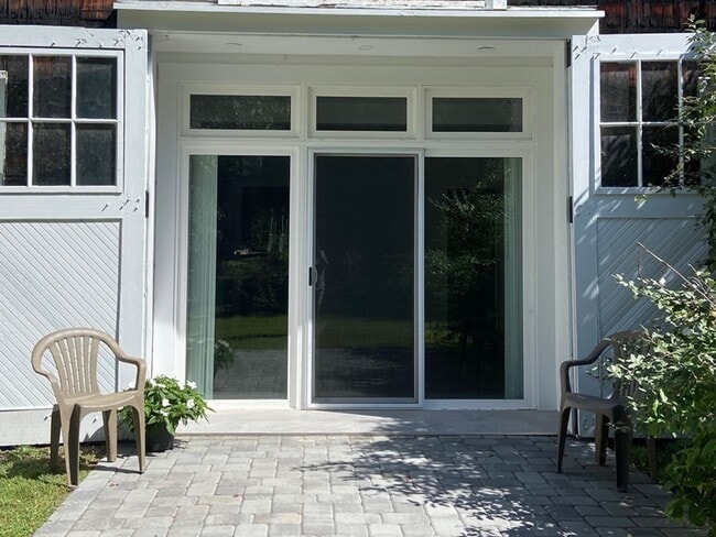 43 Adams St in Acton, MA - Foto de edificio - Building Photo