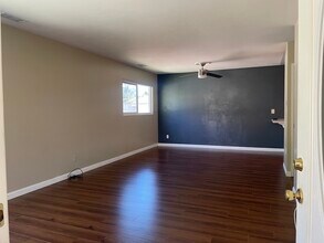 4925 Tierra Baja Way in San Diego, CA - Building Photo - Building Photo