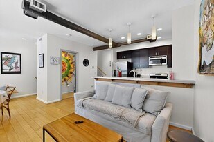 343 Platinum St SW in Albuquerque, NM - Building Photo