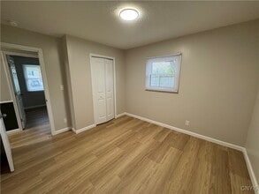 304 Birchwood Blvd in Baldwinsville, NY - Building Photo - Building Photo