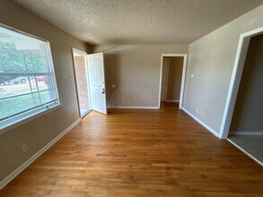 1315 Jefferis Ave in Killeen, TX - Building Photo - Building Photo