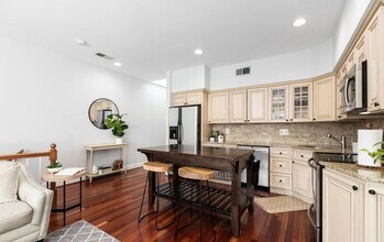 23 Bates St NW-Unit -2 in Washington, DC - Building Photo - Building Photo