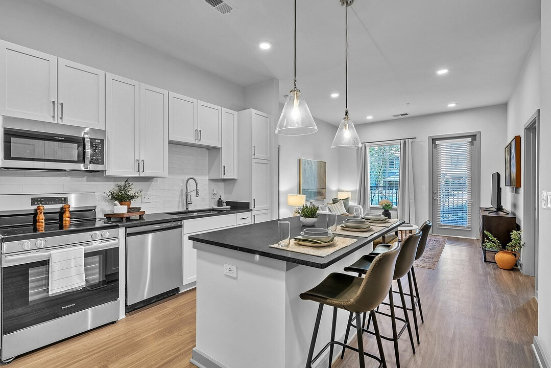Livano Norfolk in Norfolk, VA - Building Photo