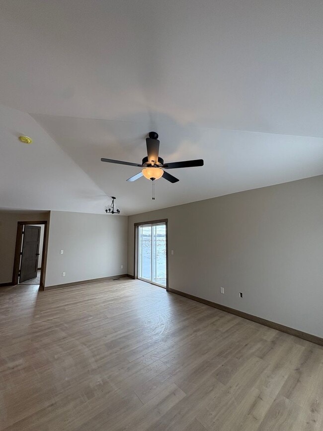 240 E Randall Rd in Fall Creek, WI - Building Photo - Building Photo