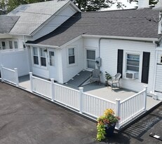 45 Laurel St, Unit Apt 2 in Patchogue, NY - Building Photo