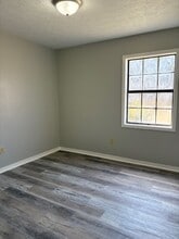 421 Belle Cir in Columbus, MS - Building Photo - Building Photo