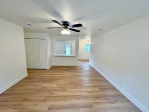 2425 Himes Rd in Manhattan, KS - Building Photo - Building Photo