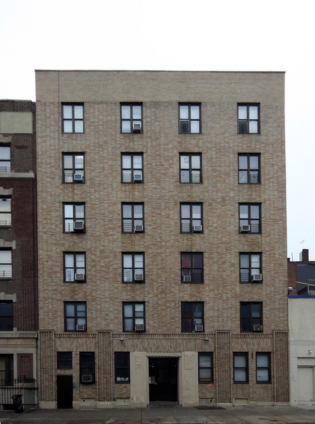 660-662 W 178th St in New York, NY - Foto de edificio - Building Photo