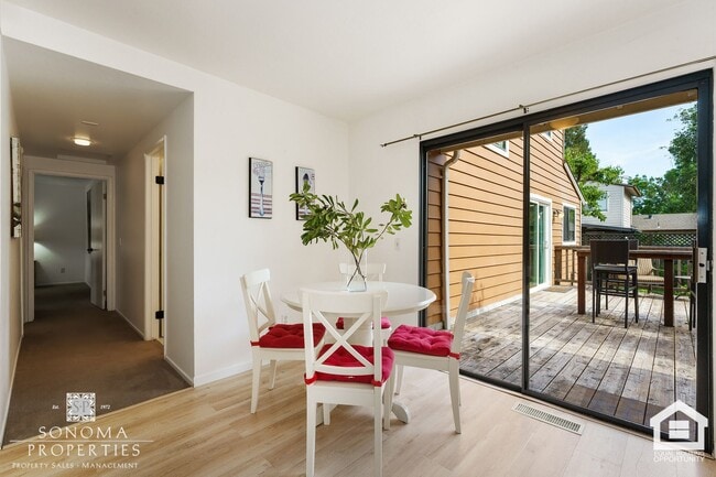 property at 1053 Sonoma Glen Cir