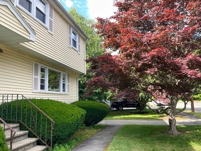 property at 6 Keith Cir