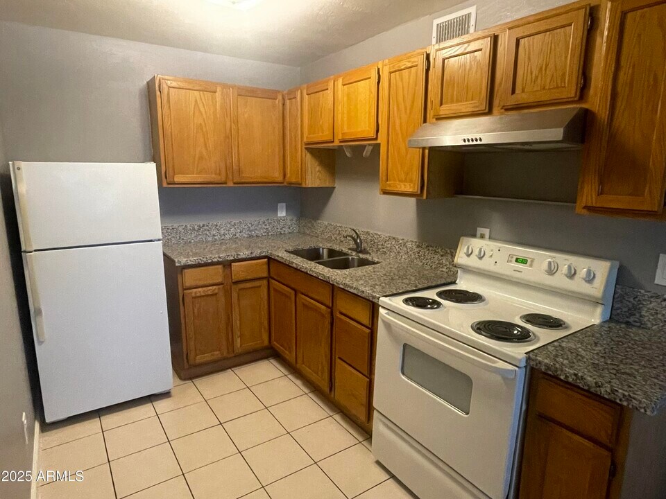 602 E Townley Ave in Phoenix, AZ - Foto de edificio