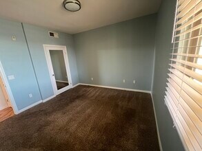 3887 Pell Pl, Unit 229 in San Diego, CA - Building Photo - Building Photo